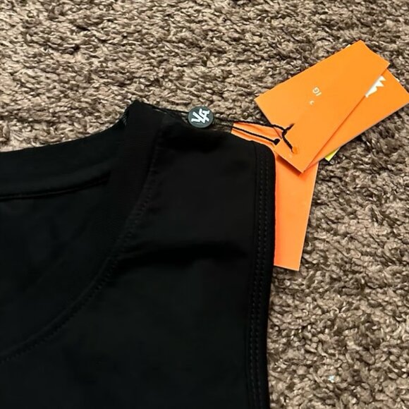 NWT YoungLA Men’s Tank Size XL - Picture 6 of 6